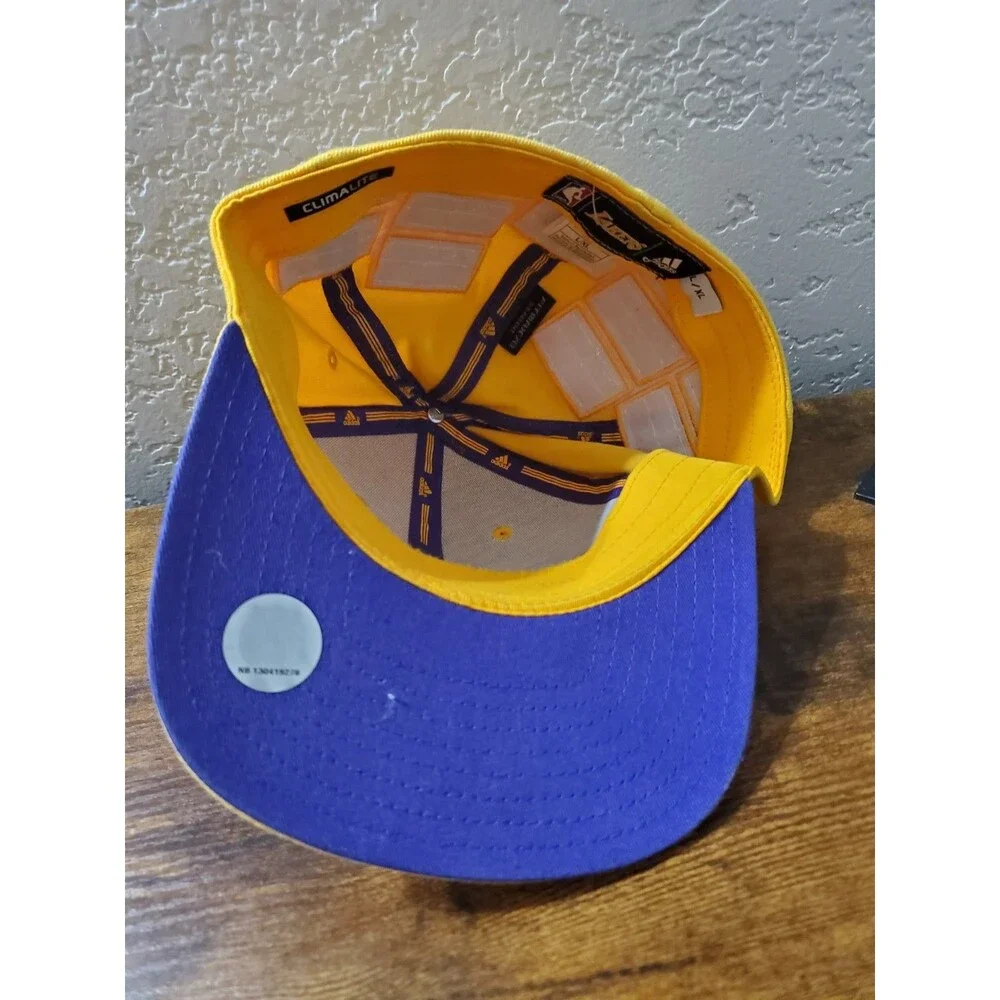Adidas Los Angeles Lakers Mens Hat NBA Championship Patches Clima Lite Size L/XL